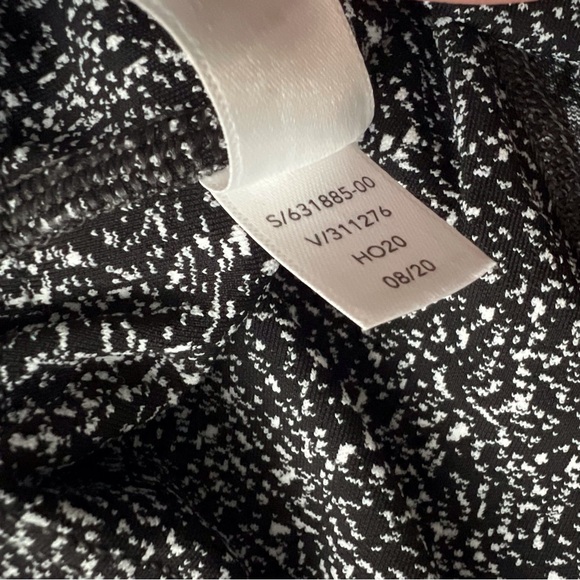 Athleta Ultimate Stash Textured 7/8 Tight Athletic Legging Black Splatter Large - Picture 8 of 12